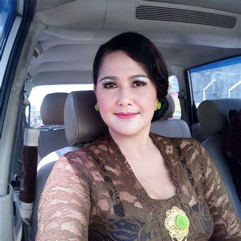 bokep indonesia mom|Indonesian Hot Mom: Mature Porn